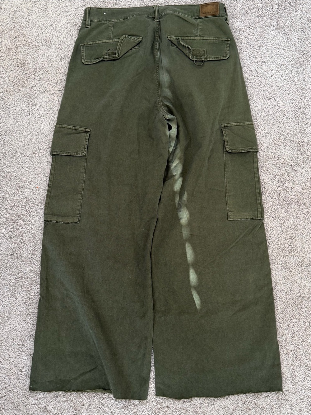 American Eagle Super High-Rise Baggy Wide Leg Cargo Pants in olive green, Sz 12 - Picture 8 of 8